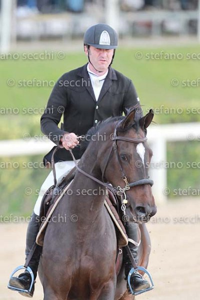 FERRARI_CAYENNE_GIO CAV 2011_SS3_8238.jpg